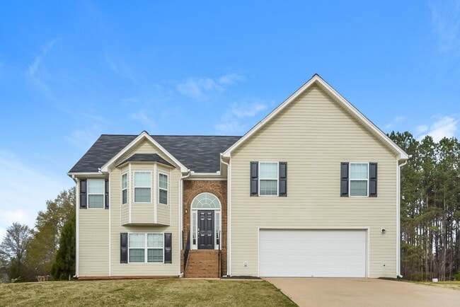 Building Photo - 195 Trelawney Dr