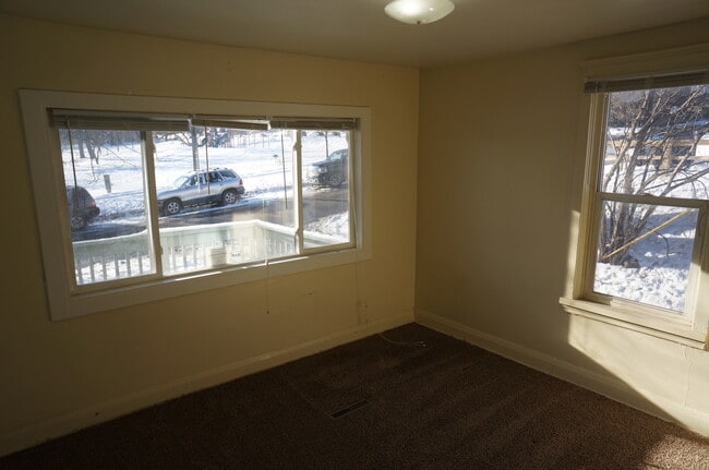 Photo - AVAILABLE JUNE - 2 BED 1 BATH Unit #1