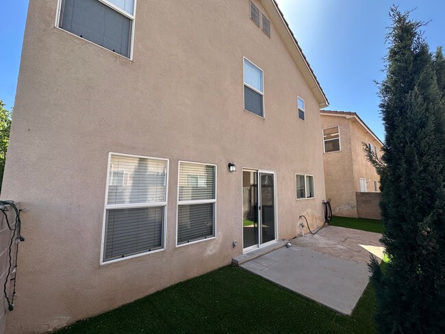 Photo - 3 bedroom 2.5 Bath Home in gated NE heights