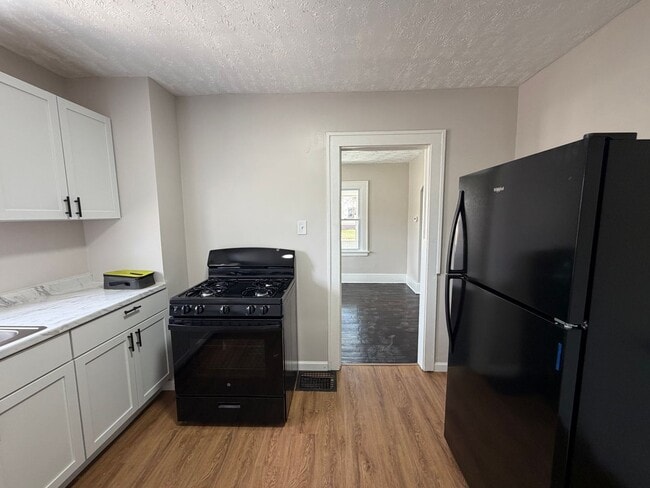 Photo - Move-In Ready 3-Bedroom Home with Large Yard and Covered Front Porch