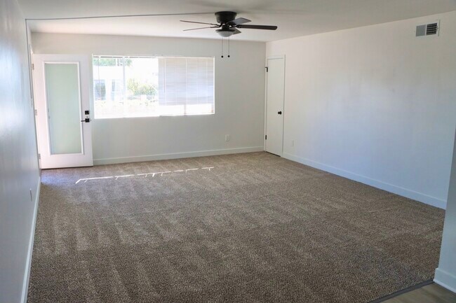 Photo - Urbana on Rose