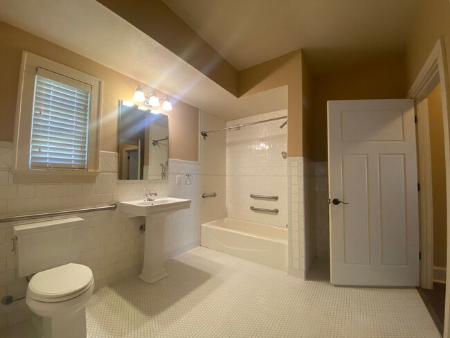 Photo - 2 Bedroom 1 Bathroom House - Texarkana, TX