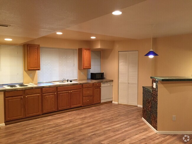 Building Photo - 17863 E Maplewood Cir Unit 1 Rental