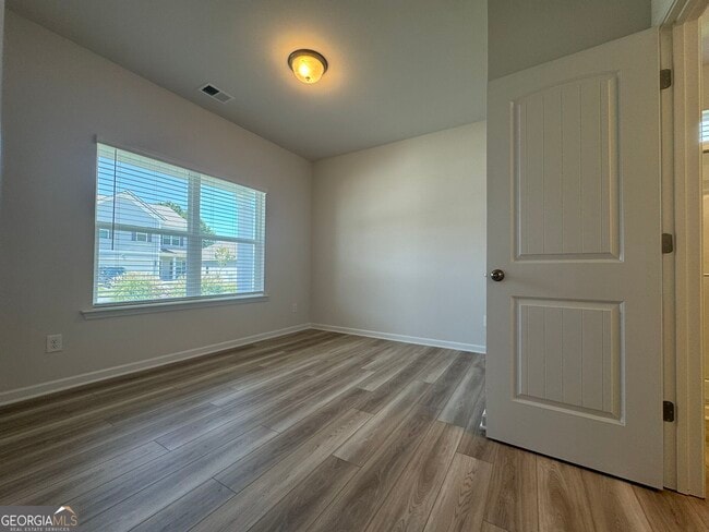 Photo - 202 sycamore dr