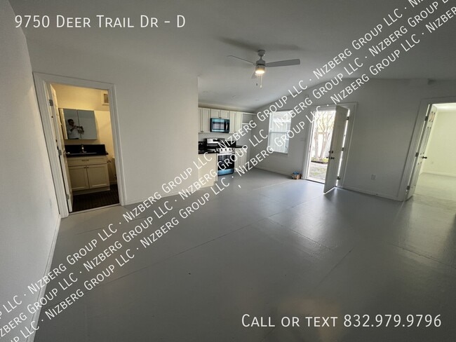 Building Photo - 9750 Deer Trail Dr Unit D