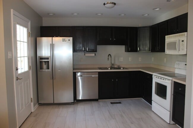 Photo - Great Rental Available in Chesterfield