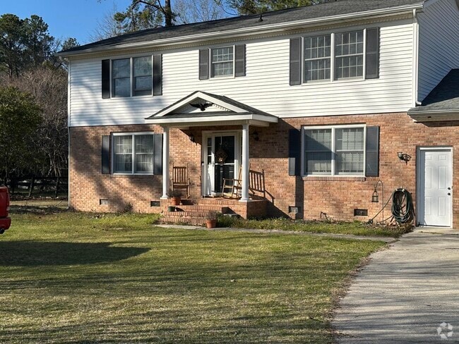 Building Photo - 1638 Huckleberry Dr Rental