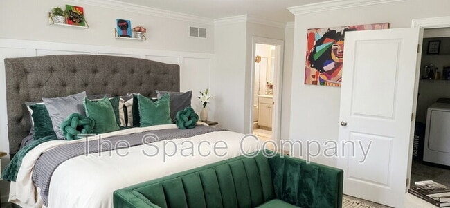 Photo - 610 S Pointe Blvd