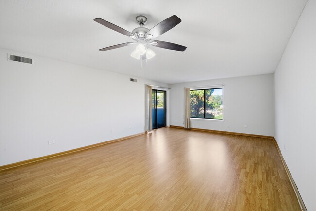 Photo - 1255 N Sterling Ave Unit 206