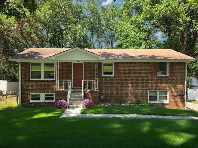 Building Photo - 2804 Brett Rd NW Rental
