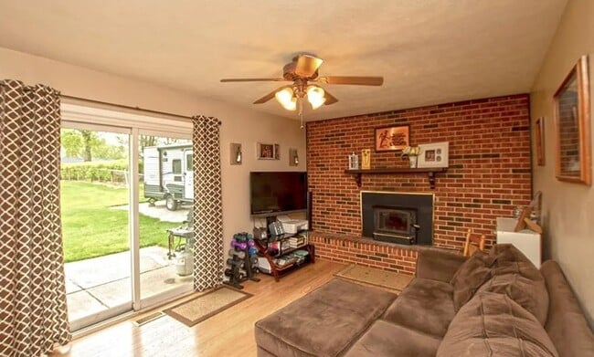 Photo - 2640 Bellsburg Dr