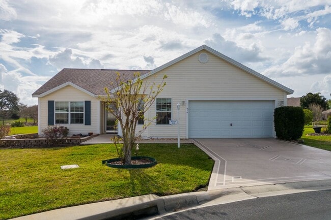 Building Photo - M916 Eastmont (VNSW/M10) Unit -