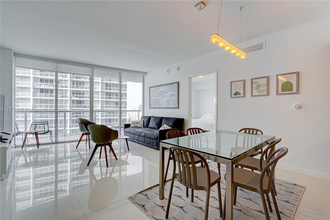 Photo - 475 Brickell Ave Unit 4809