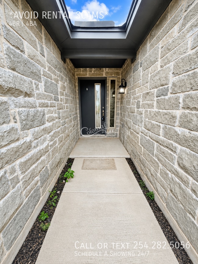 Photo - 345 Horsemint Way