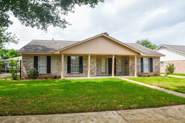 Photo - 7714 Eichler Dr