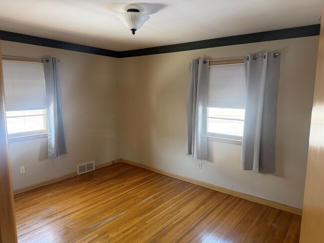 Photo - 901 S Clifton Ave