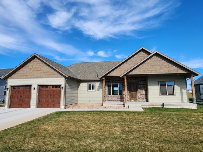 Golf Course Home - Golf Course Home