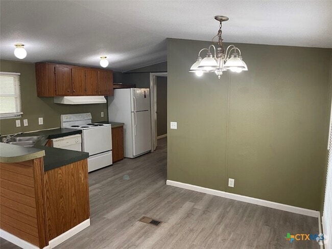 Building Photo - 122 Sonnyland Dr Rental