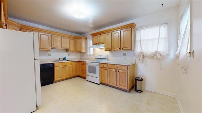 Photo - 2331 W Washington St