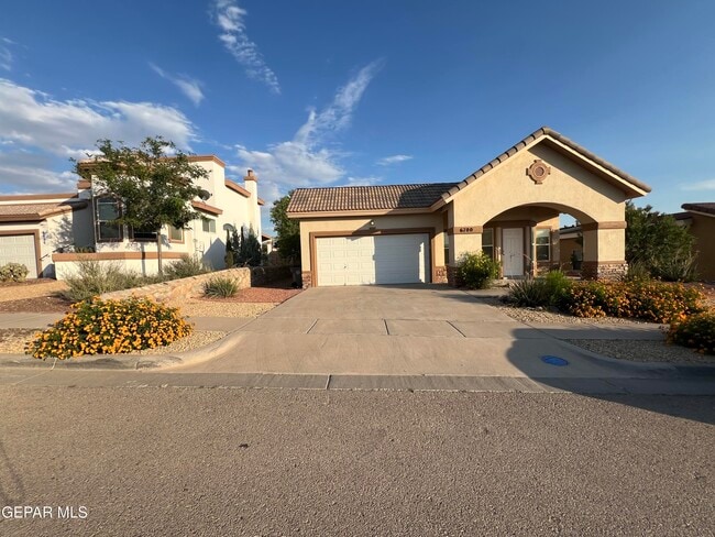 Building Photo - 6700 Hermoso Del Sol Dr Rental