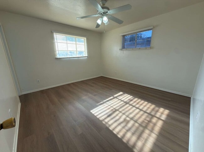 Photo - 7010 N 34th Ave