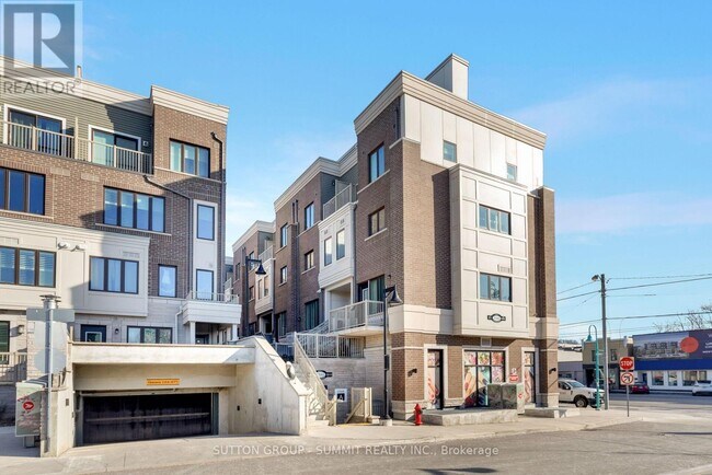 Photo - 3580 Lake Shore Blvd W