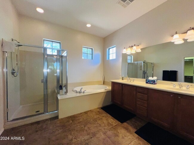 Photo - 1653 W Ainsworth Dr
