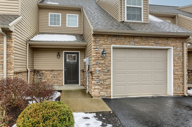 Photo - Fully Furnished 2 Bedroom Townhome