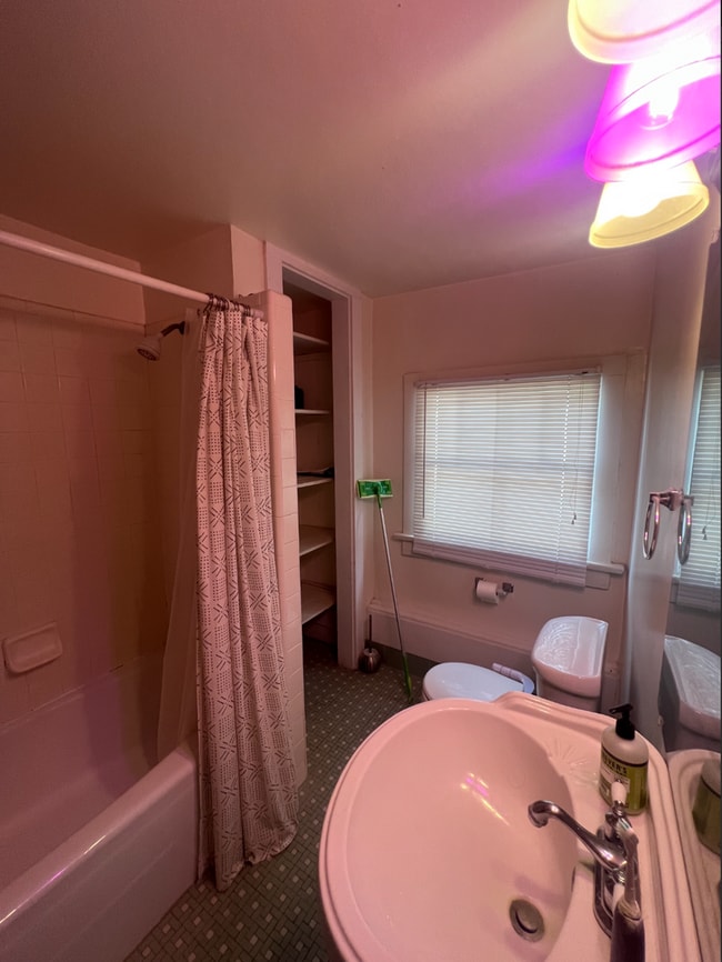 Photo - 1601 Broadway St Unit 1603 Basement Left