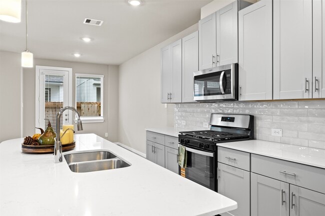 Photo - 4115 Glowing Hearth Dr