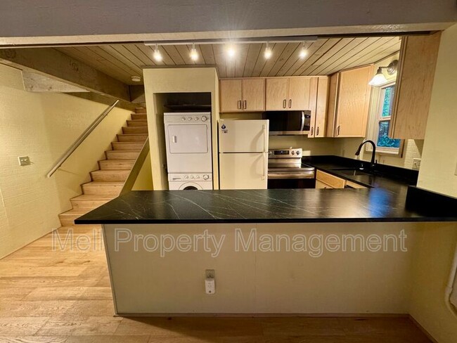 Photo - 199 E Cutty Sark Ave