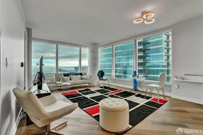 Building Photo - 401 Harrison St