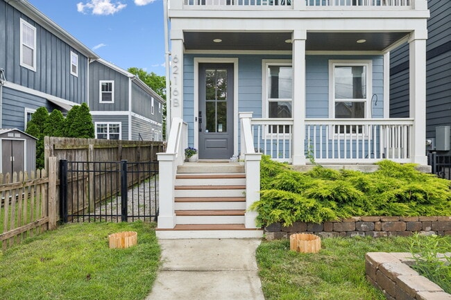 Photo - 6216B California Ave