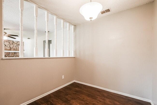 Photo - 1891 Aster Dr