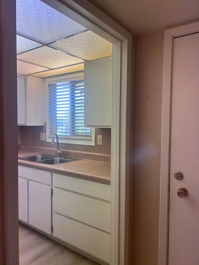 Photo - Charming 2-bedroom 2 baths in the heart of...