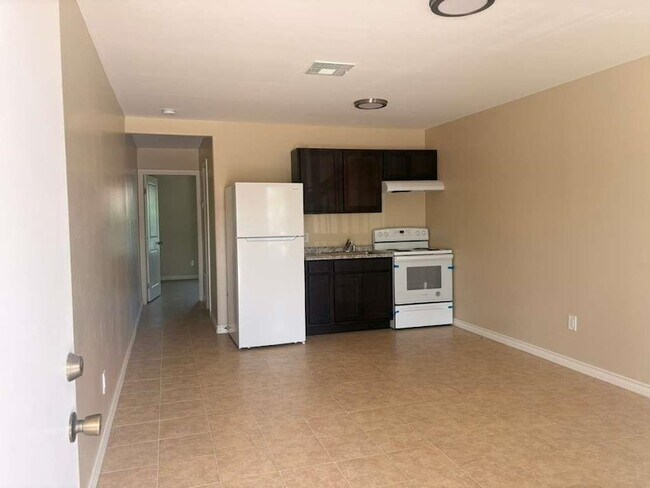 Photo - 4018 San Agustin Ave Unit B