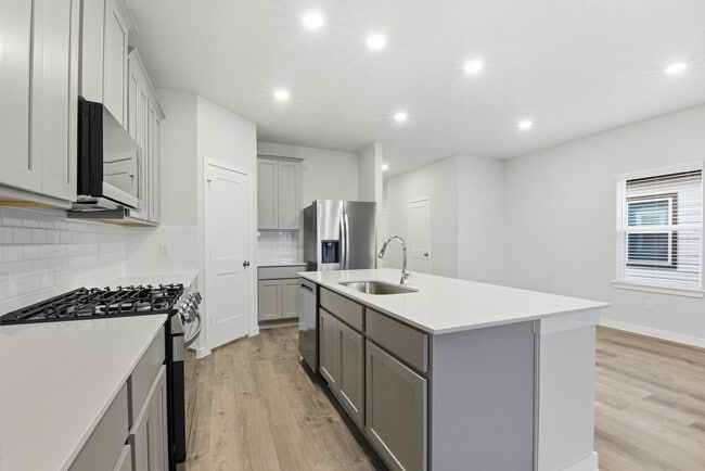 Photo - 4011 Ancient Honor Dr