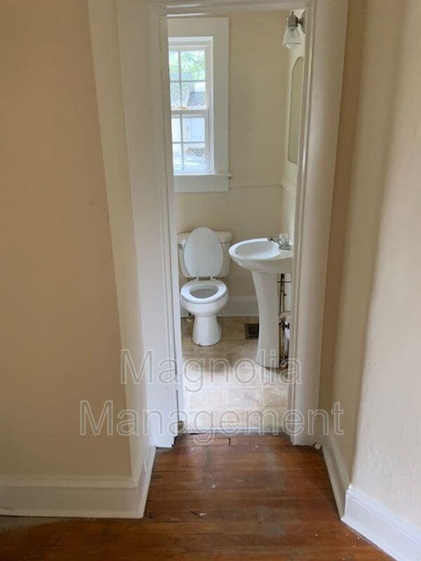 Photo - 1313 S Chestnut St