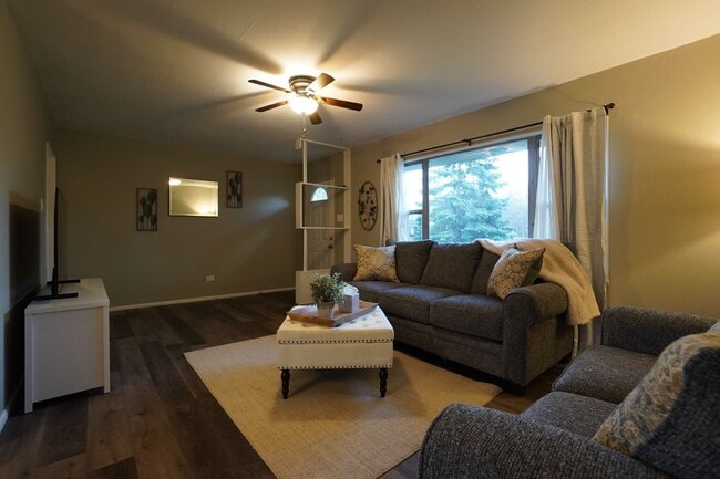 Photo - 4 Bedroom 2 Bathroom FULLY FURNISHED Home with Fenced in Backyard and 2 Car Garage-  UTILITIES IN...