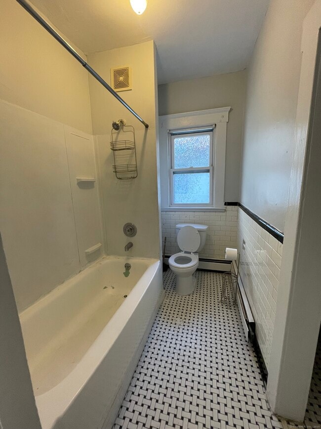 Photo - 92 Truman St Unit 3