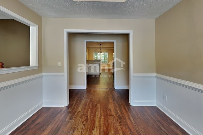 Photo - 4422 Keenly Valley Dr NE
