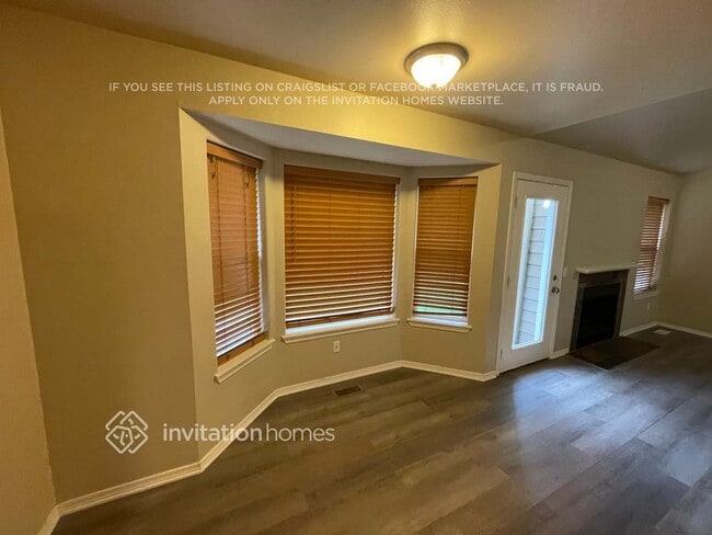 Photo - 8628 15th St NE