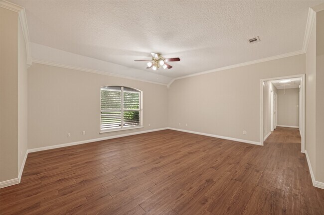Photo - 1012 Lilley Rd
