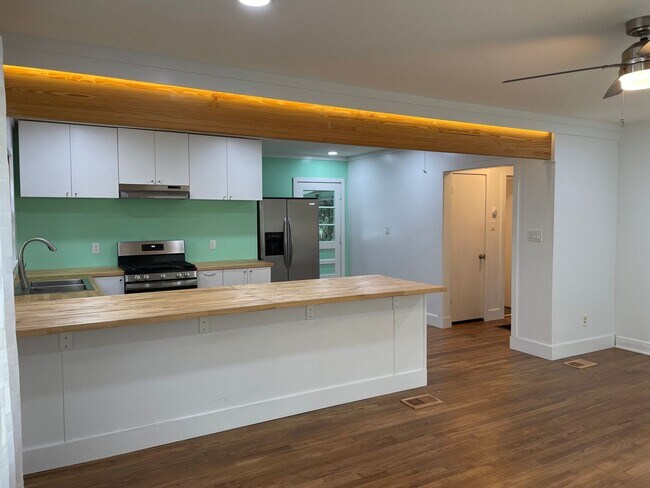 Photo - 2/1 Beach Bungalow in Biloxi