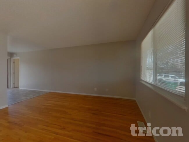 Photo - 3459 Rauscher Dr