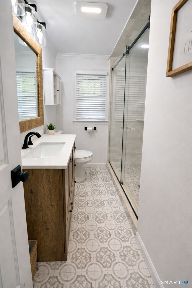 Photo - 74 Oldfield Dr