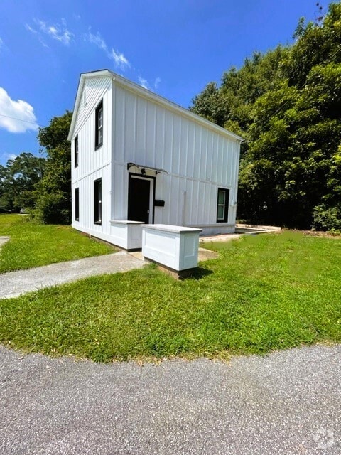 Building Photo - 605 N Adair Street Apt #5 Unit Apt #5