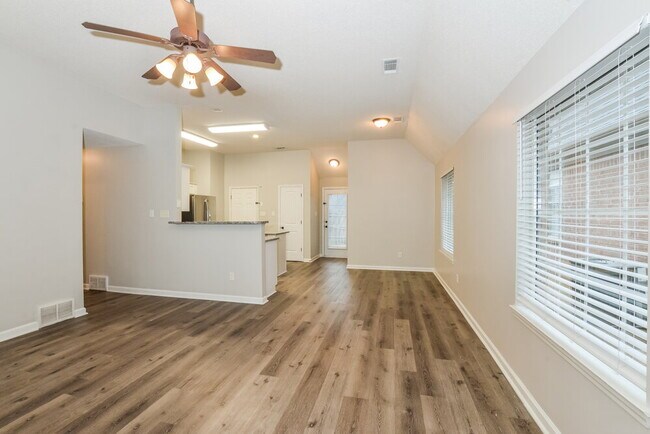 Photo - 10253 Evening Hill Dr