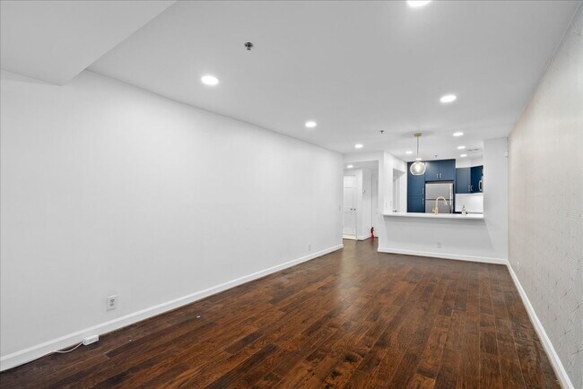 Photo - Modern Comfort in Historic Old Town Apartamento Unidad #105