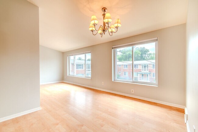 Photo - 361 N Eton St
